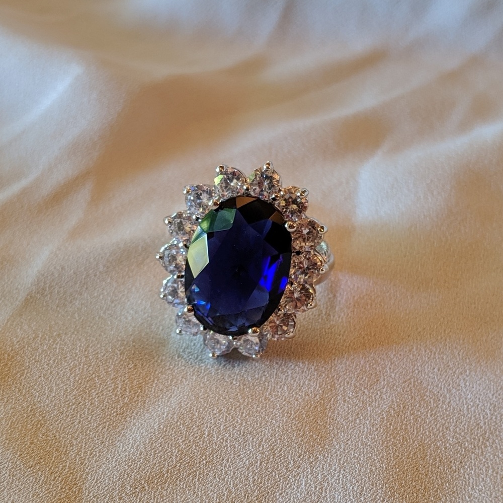 Princess Diana / Kate Middleton Engagement Ring